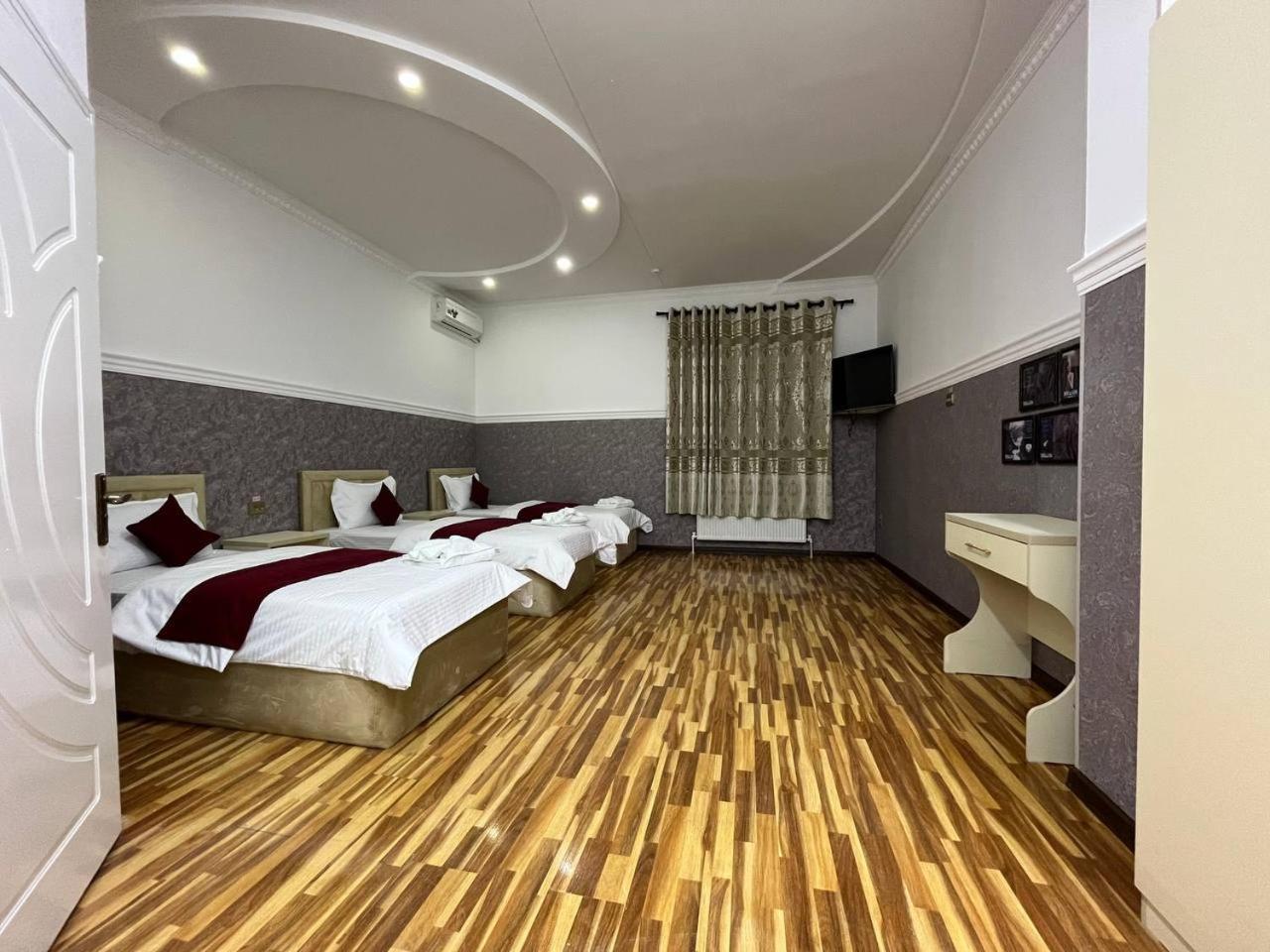 Home Alone Hotel Tashkent Esterno foto