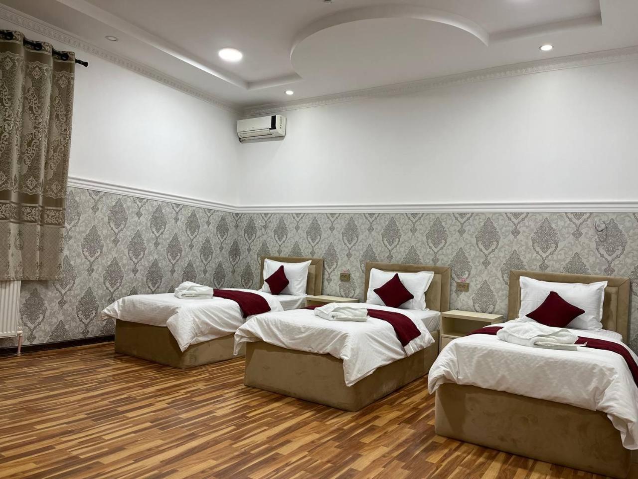 Home Alone Hotel Tashkent Esterno foto